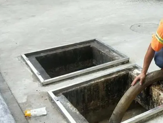 冯坡镇化粪池清理