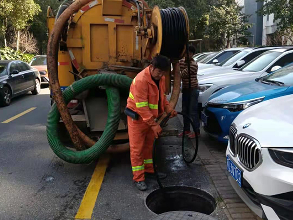 冯坡镇排污管道清淤